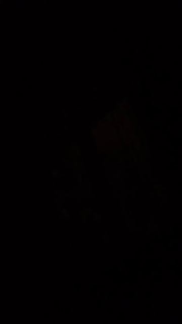 Я очень тихо говорюПеревод сейчас час ночи скажите что в следующий час ночи пишите Коменты пока все смотреть онлайн