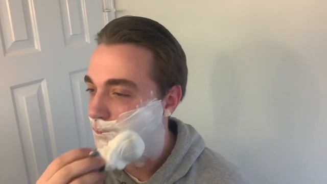 Noble Otter Thé Noir Et Vanille Soap| Reviewing Gentleman’s Hardware Open/Closed Comb Razor смотреть онлайн