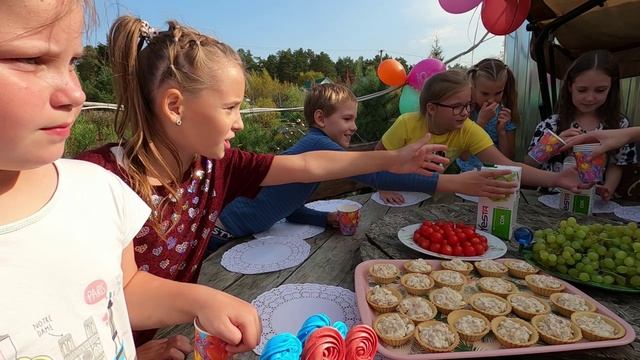 День рождение на Эко-ферме смотреть онлайн