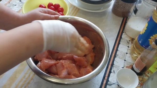 Очень нежные и сочные Шашлычки из индейки в духовке!! Готовятся очень легко 😉#шашлычок#индейка#