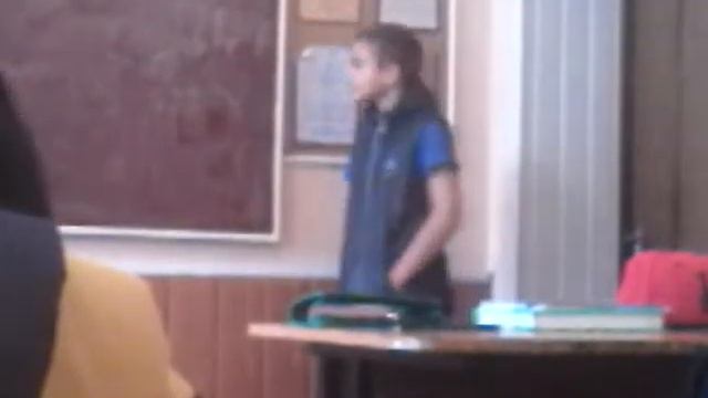 Кавота  в угол поставили