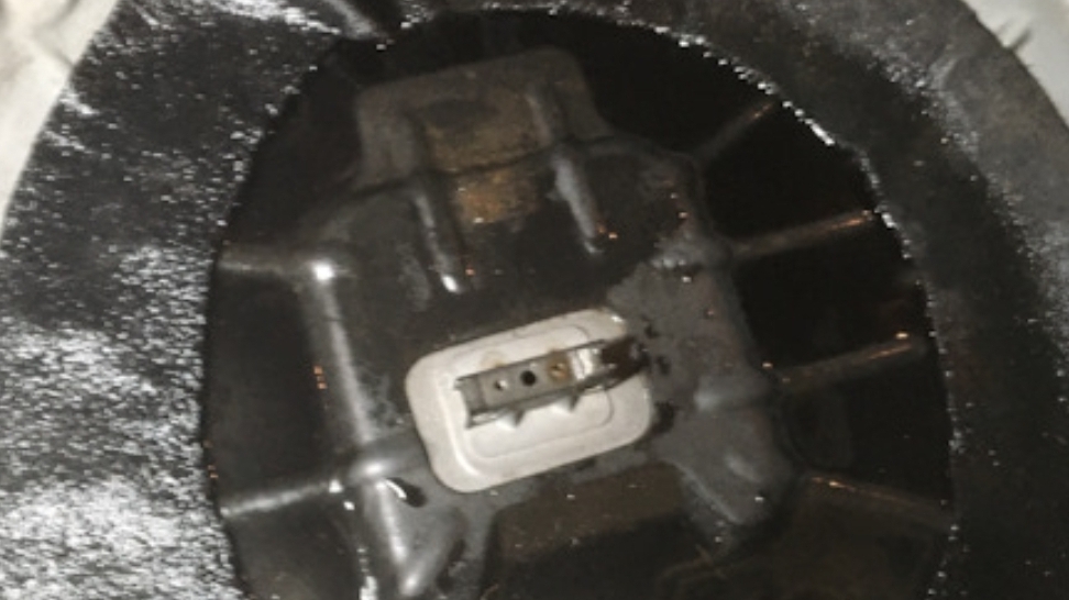 Ford Focus 3 Вода в багажнике. От куда берётся вода в нише запаски?