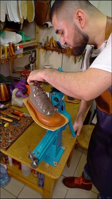 Bootmaker . Немного информации о крепление (конструкции) обуви... Индивидуальный пошив. 7927926048 смотреть онлайн