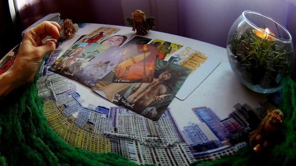 ЕЁ следующий шаг.... Онлайн расклад ДЛЯ мужчин