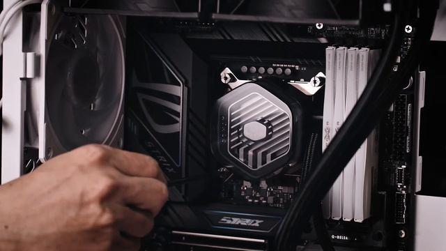 COOLER MASTER : QUBE 500 PC BUILD 【AK Mod】 смотреть онлайн