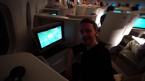Vietnam Airlines Business Class 787 Dreamliner | YourTravel.TV