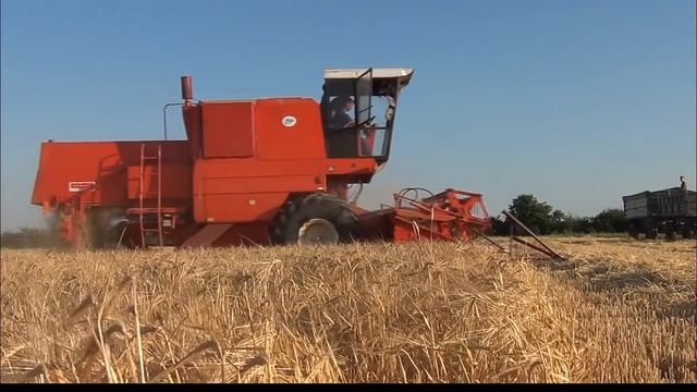 Żniwa 2018, BIZON ZO56 Super IDEALnie przygotowany wystartował – oryginalny dźwięk смотреть онлайн