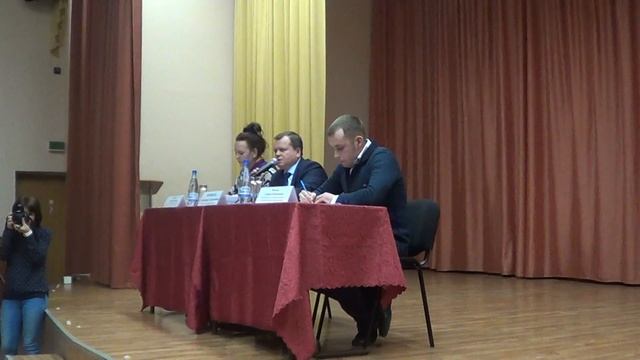 Встреча главы управы района Братеево с населением 20.04.2016 г. (Часть 1) смотреть онлайн