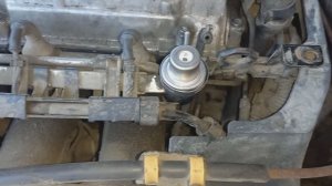 Шкода октавия тур 1.8т ... поиск проблем с дёрганьем при разгоне, замена топливного регулятора.