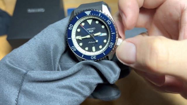 Seiko 5 Sports Suits SRPD71K2