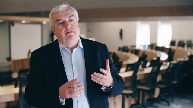 UCD Diploma in Strategy Development and Innovation смотреть онлайн