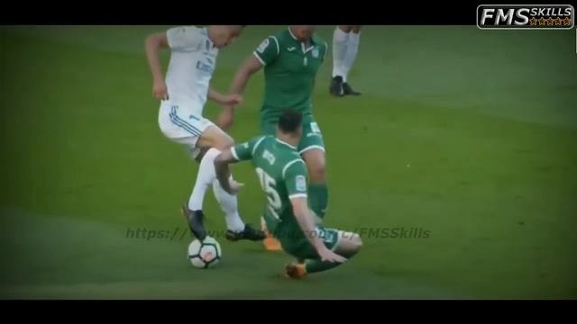 ЧТО ОНИ ДЕЛАЮТ!!!???●НОВЫЕ ФИНТЫ И ДРИБЛИНГ 2018●СУМАСШЕДШИЕ ФИНТЫ●САМЫЕ ЛУЧШИЕ ФИНТЫ●HD✔️ смотреть онлайн