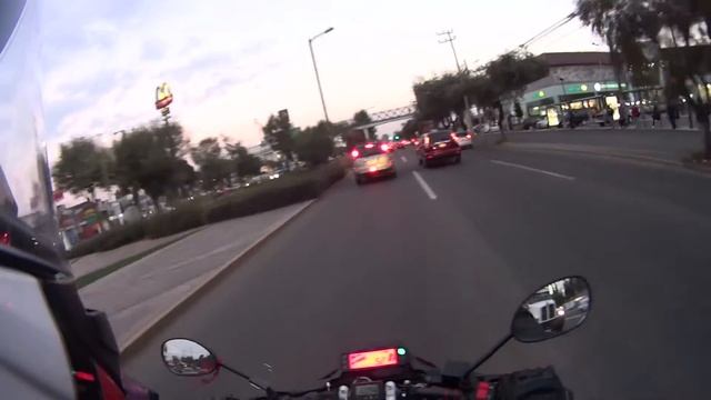 SPITZER MOTOVLOG COMING SOON смотреть онлайн