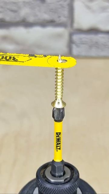 Узнав этот секрет ты больше никогда не выбросишь старое полотно по металлу! shorts