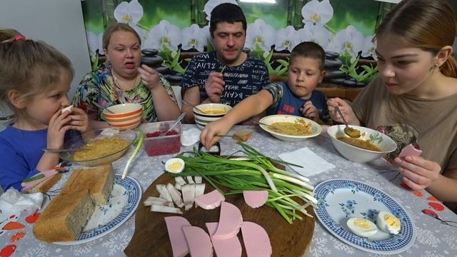 мукбанг борщ смотреть онлайн