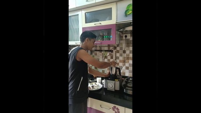 Mass Gainer Shake/Protein Shake/Weight Gainer l Homemade l Healthy recipe l Protein Series l Ep.1 смотреть онлайн