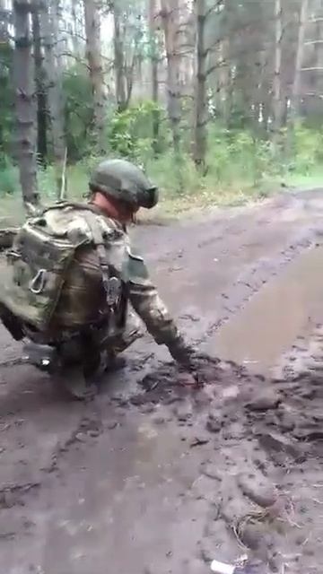 Обнаружение противотанковой мины ТМ62 Видео от наших саперов. смотреть онлайн