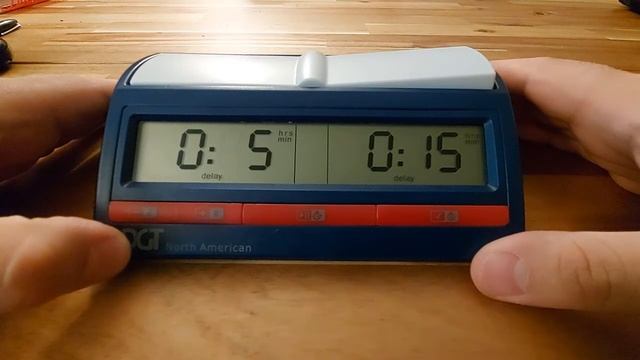 Setting a Chess Clock (Model: DGT North American) смотреть онлайн