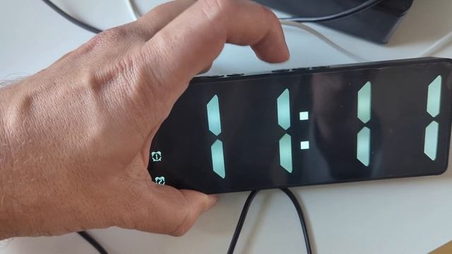LED Mirror Table Clock смотреть онлайн
