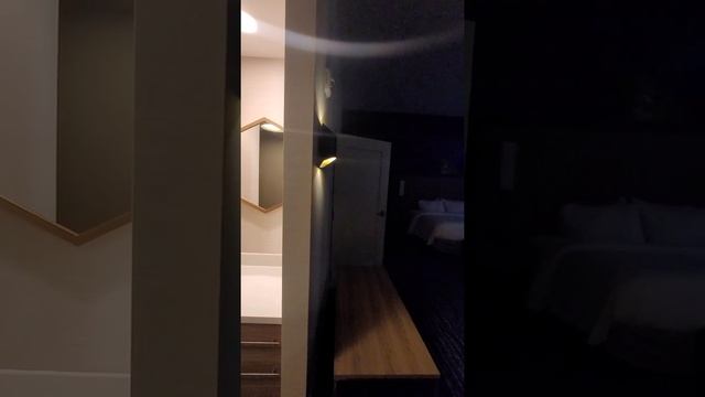 Residence Inn New Orleans/French Quarter Hotel and Room Tour смотреть онлайн