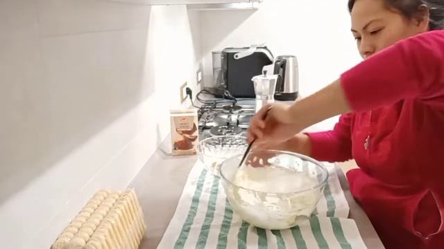 TIRAMISÚ TYPICAL DESSERT ORIGINATED FROM ITALY/SIMPLE & DELICIOUS RECIPE/INDAY MILDRED/BUHAY ITALIA смотреть онлайн