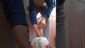 Накачиваем мяч без иголки с помощью шприца