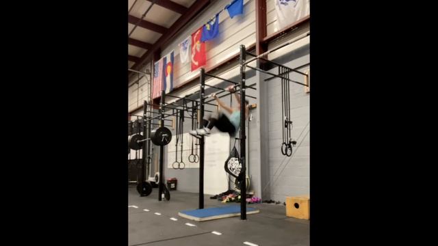 Day 2 of 114! Yay Front Squats :| смотреть онлайн