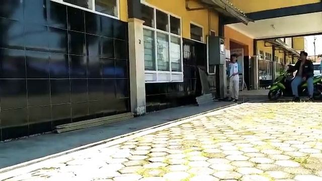 lari estafet смотреть онлайн