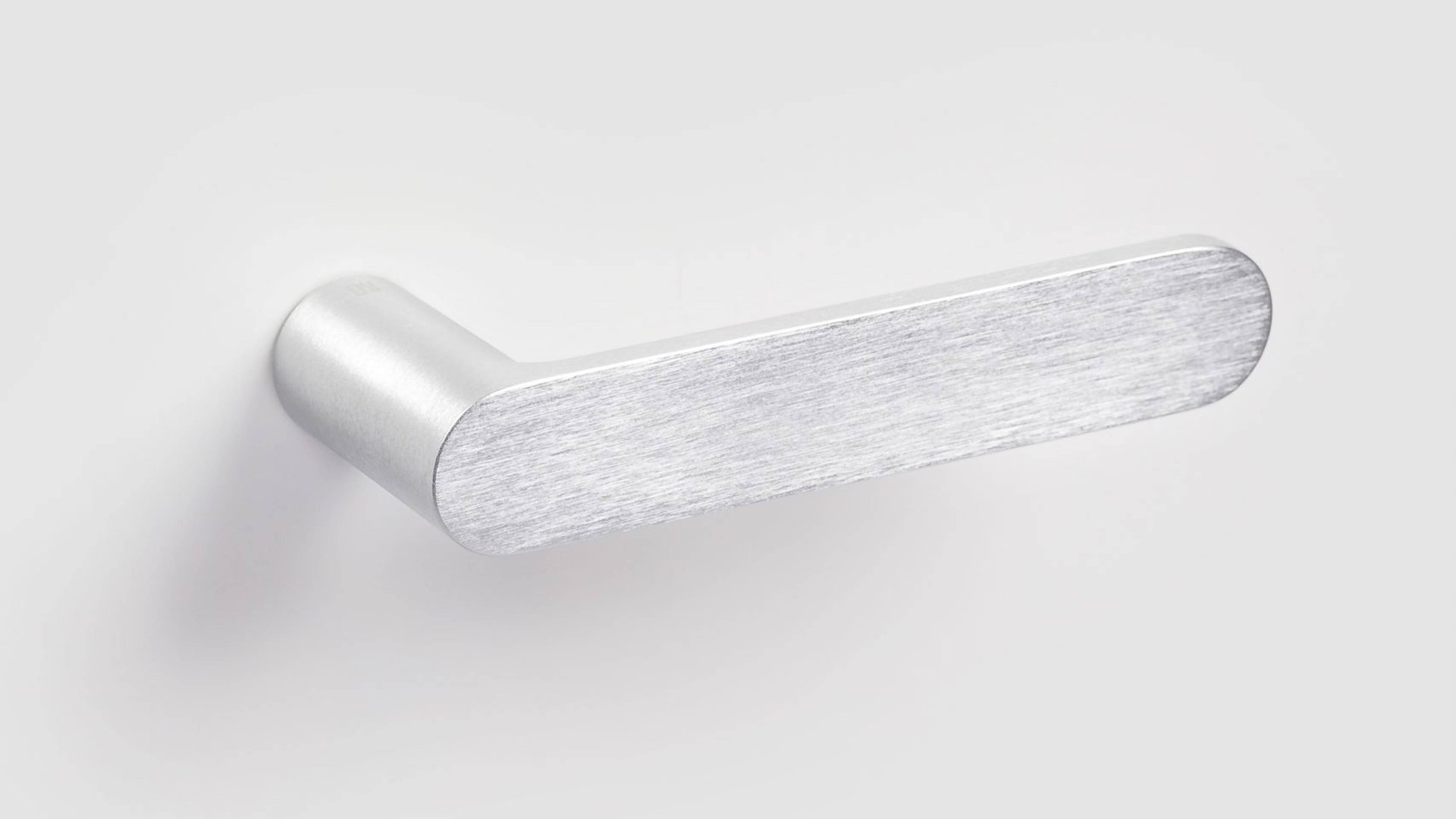 Монтаж дверной ручки Verum Nuda