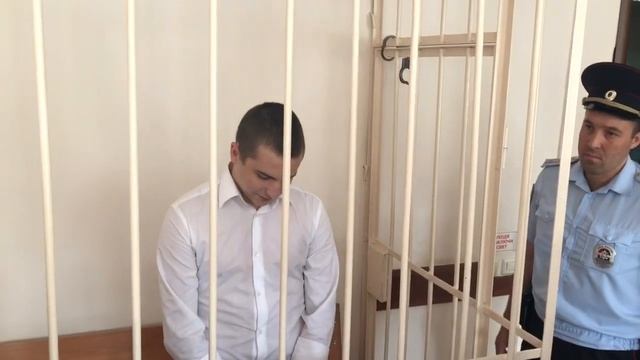 26.07.2019 Суд избирает меру пресечения Олегу Ладыкову смотреть онлайн