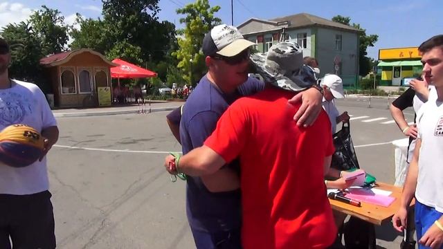 "Henichesk Stretball Challenge Cup 2017" Тарас: "Геническ - классное место все сюда приезжайте" смотреть онлайн