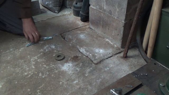 Mounting the new bench grinder and custom stand смотреть онлайн