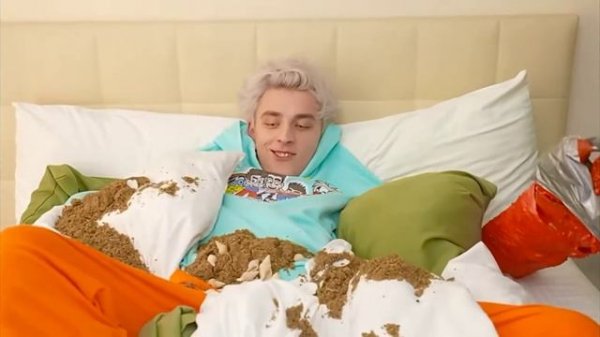 Влад а4 стал крабом!!!!