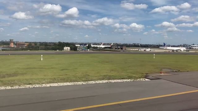 Virgin Australia B737 Business Class to Bali смотреть онлайн