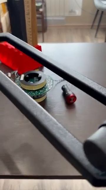 Сработка мины DM31 на мелкий железный обьект, ненамагниченный, обычные бокорезы. смотреть онлайн