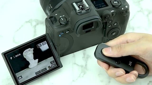 JJC BTR-C1 (Replaces Canon BR-E1) pairs with Canon EOS R5 смотреть онлайн