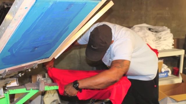 Inkwell Customs Screen Printing Business смотреть онлайн