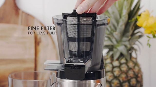 How to make a Beetroot & Apple Juice - Russell Hobbs Luxe Cold Press Slow Juicer смотреть онлайн