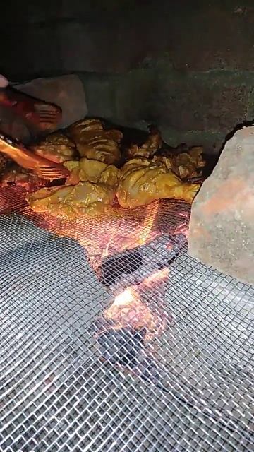 Chicken Bar-B-Q First Time смотреть онлайн