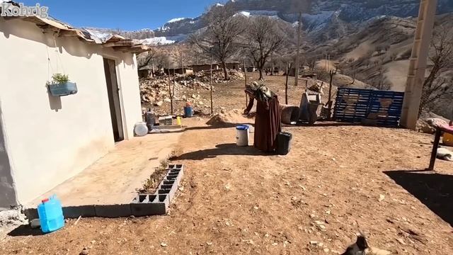 "A man in love starts building a bath for his pregnant wife who is about to give birth🤰👩❤️👨" смотреть онлайн