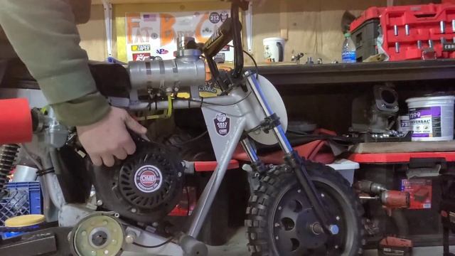 Custom Vintage Mini Bike "Tuning Made Easy" смотреть онлайн