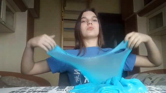 24 ЧАСА В ГОЛУБОМ ЦВЕТЕ// ЕМ ТОЛЬКО ГОЛУБУЮ ЕДУ 😜😱💙💦👕💎 смотреть онлайн