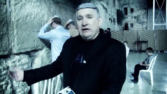 SALUDO DEL MOREH MANUEL SALVADOR DESDE EL KOTEL EN JERUSALEM