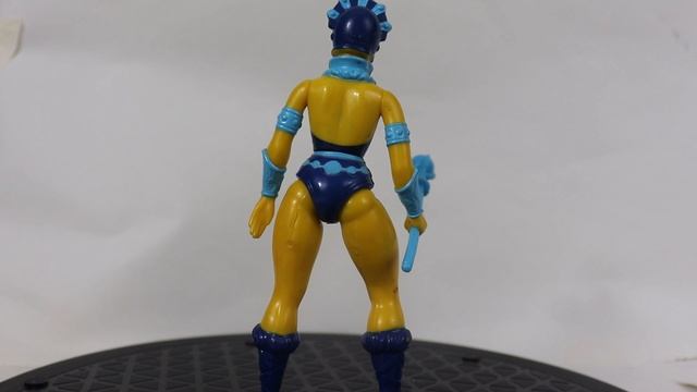 Masters of The Universe Evil-Lyn Figure Review! смотреть онлайн
