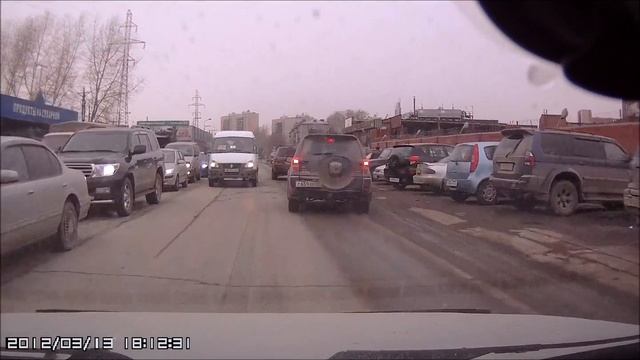 Быдло газель по встречке, М869АХ154, на сухарке. смотреть онлайн