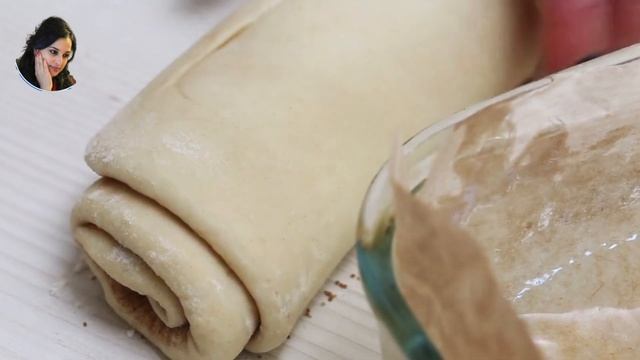 Soft and Fluffy Cinnamon Rolls in 4 simple steps смотреть онлайн