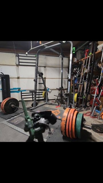 I got my deadlift opener - 630 lbs. (edited for sound balance issue). I will open with 1500 lbs смотреть онлайн