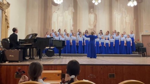 Русская народная песня "По горнице столовой", обработка А. Семёнова