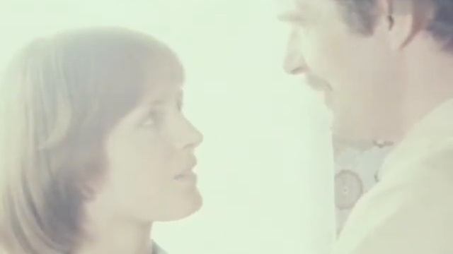 Нежность к ревущему зверю (1982) - Валера, а за что ты меня любишь?.. смотреть онлайн