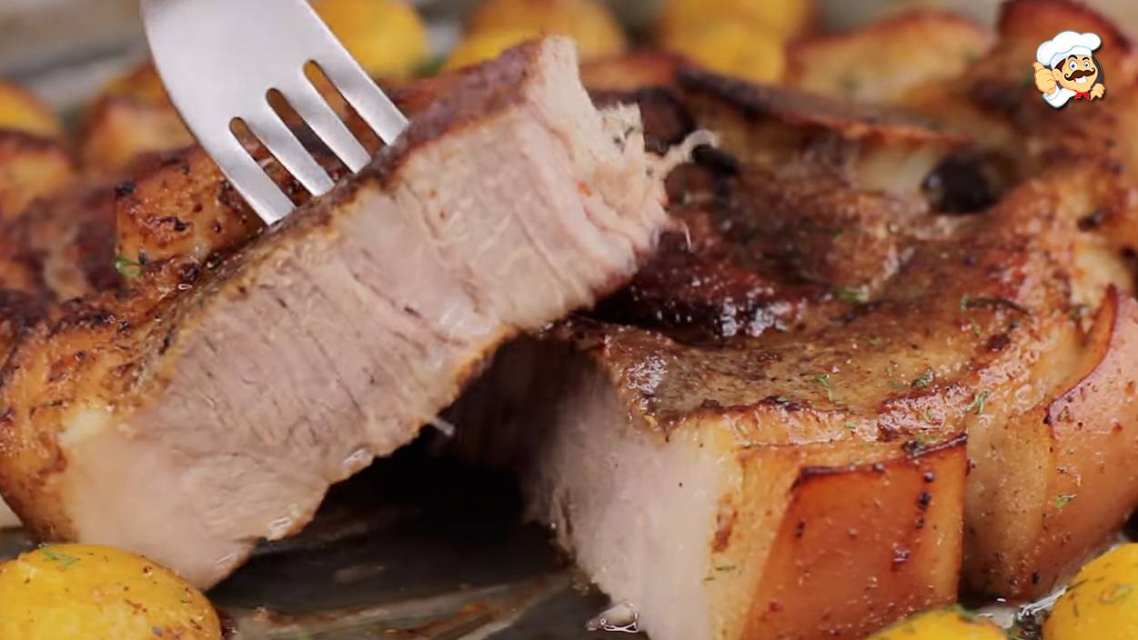 Вкуснейшее мясо с картофелем. Нежнейшее мясо, которое сведет вас с ума! Оно такое вкусное! смотреть онлайн